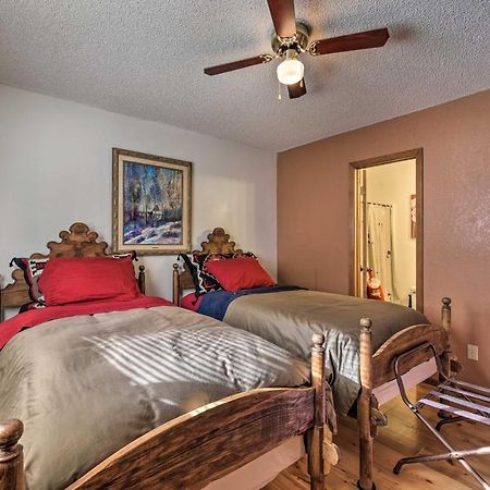 Downtown Red River Retreat With Mtn Views And Yard Extérieur photo