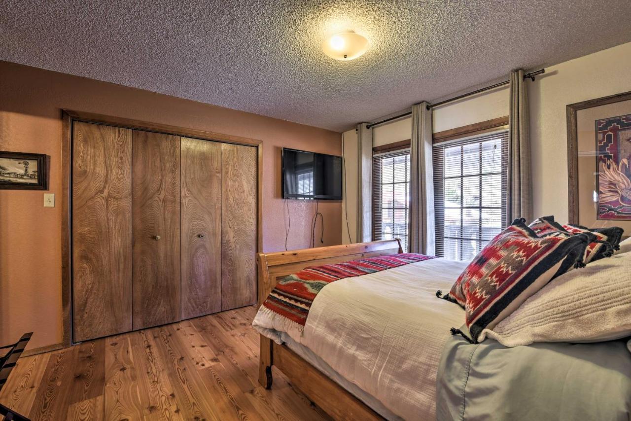 Downtown Red River Retreat With Mtn Views And Yard Extérieur photo