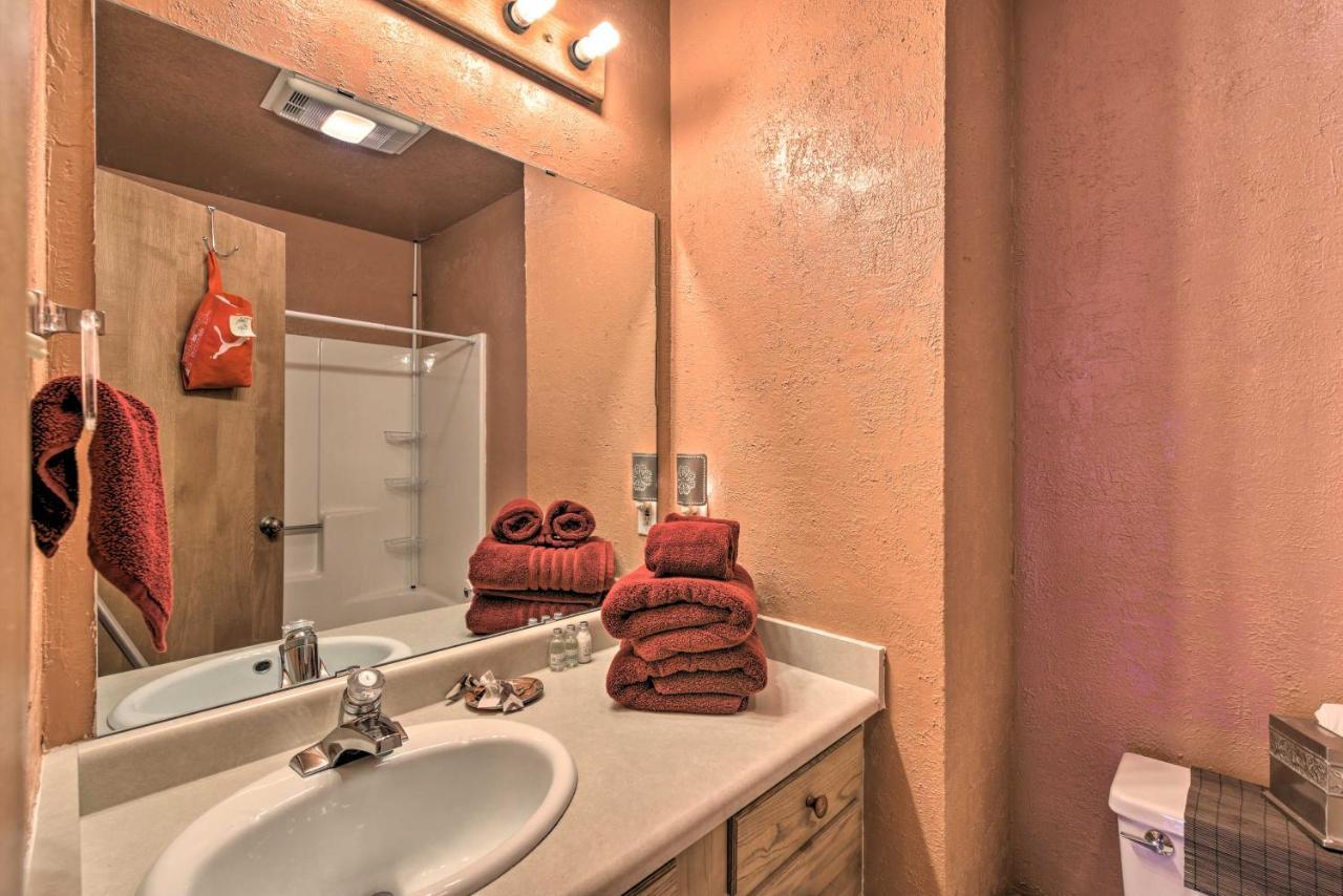 Downtown Red River Retreat With Mtn Views And Yard Extérieur photo